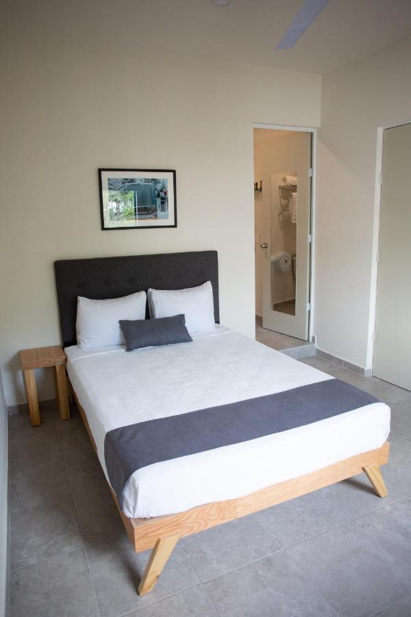 Casa Finlandia Boutique Hotel กัวดาลาฮารา ภายนอก รูปภาพ