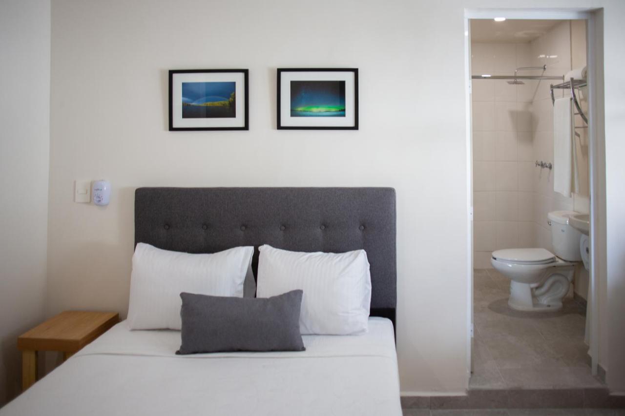 Casa Finlandia Boutique Hotel กัวดาลาฮารา ภายนอก รูปภาพ