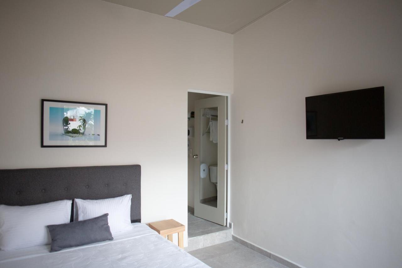 Casa Finlandia Boutique Hotel กัวดาลาฮารา ภายนอก รูปภาพ